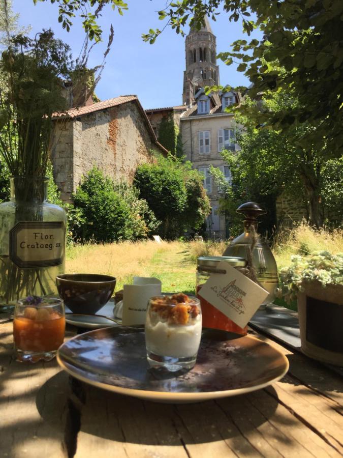 Bed and Breakfast Le Jardin Des Lys Сен-Леонар-де-Нобла Экстерьер фото