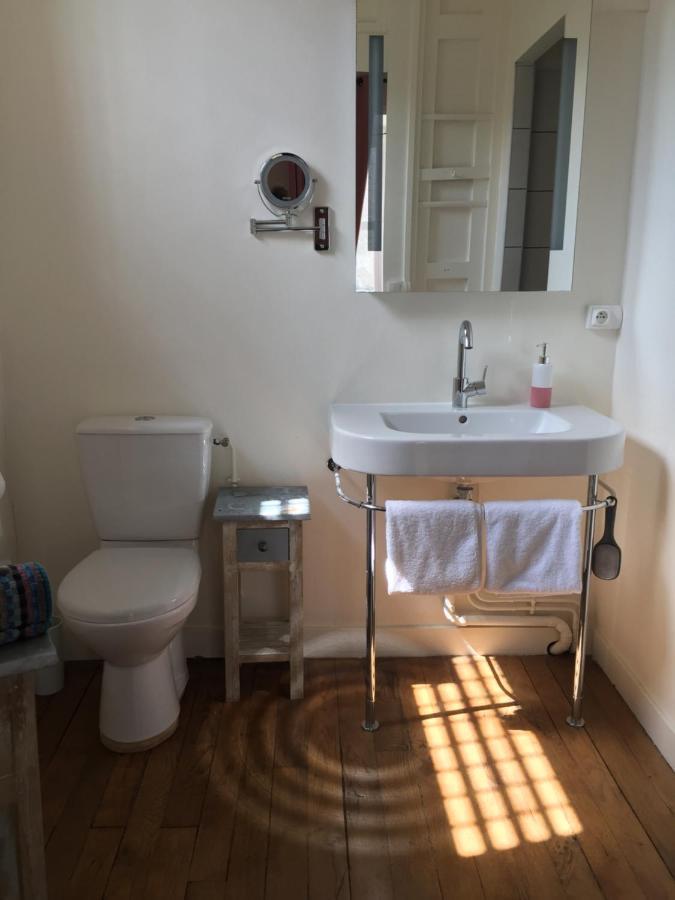 Bed and Breakfast Le Jardin Des Lys Сен-Леонар-де-Нобла Экстерьер фото