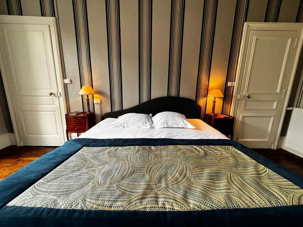 Bed and Breakfast Le Jardin Des Lys Сен-Леонар-де-Нобла Экстерьер фото