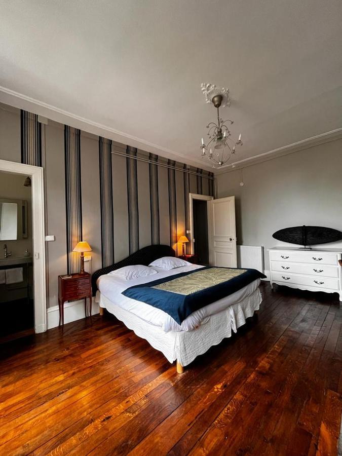 Bed and Breakfast Le Jardin Des Lys Сен-Леонар-де-Нобла Экстерьер фото