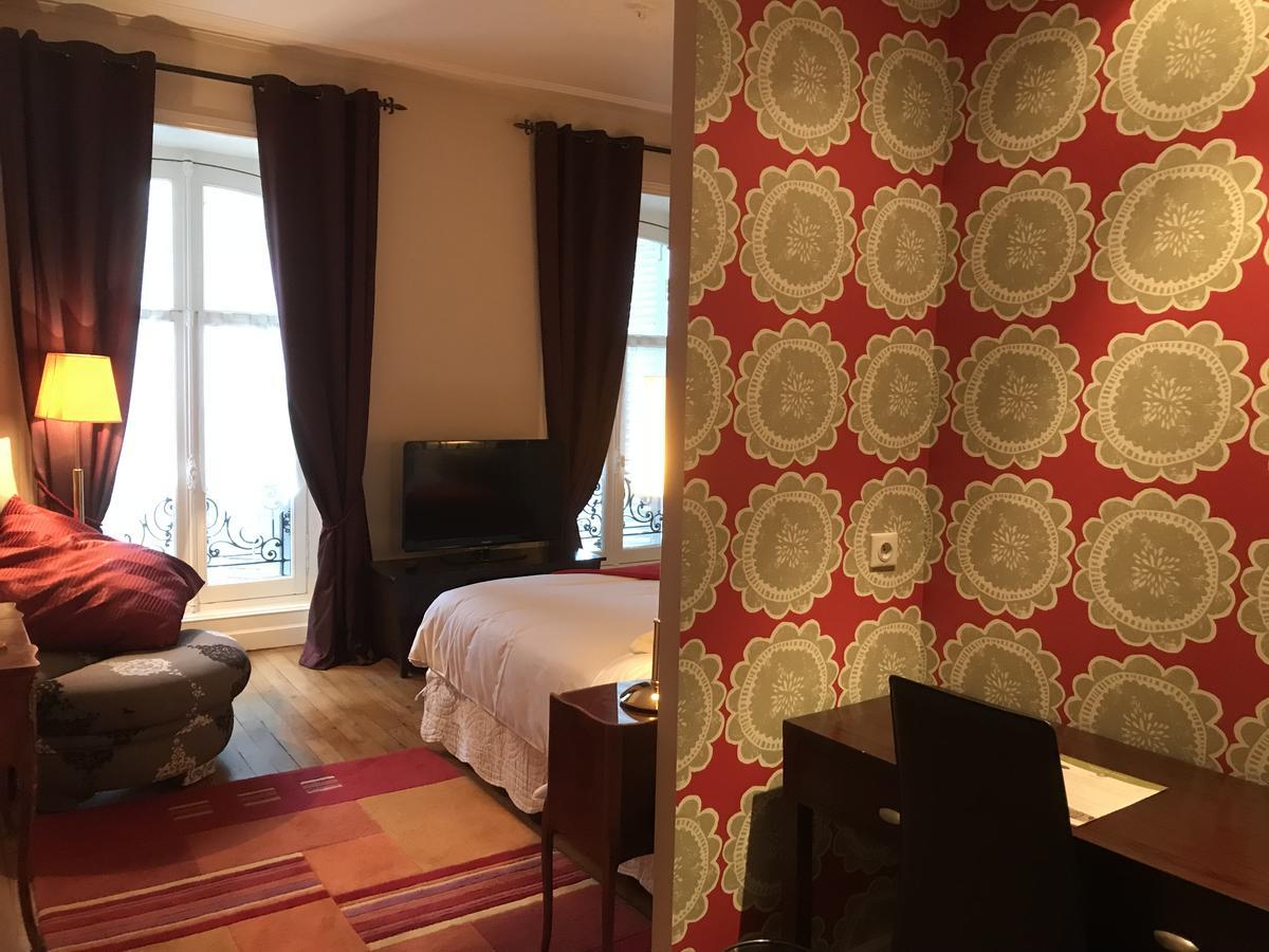 Bed and Breakfast Le Jardin Des Lys Сен-Леонар-де-Нобла Экстерьер фото